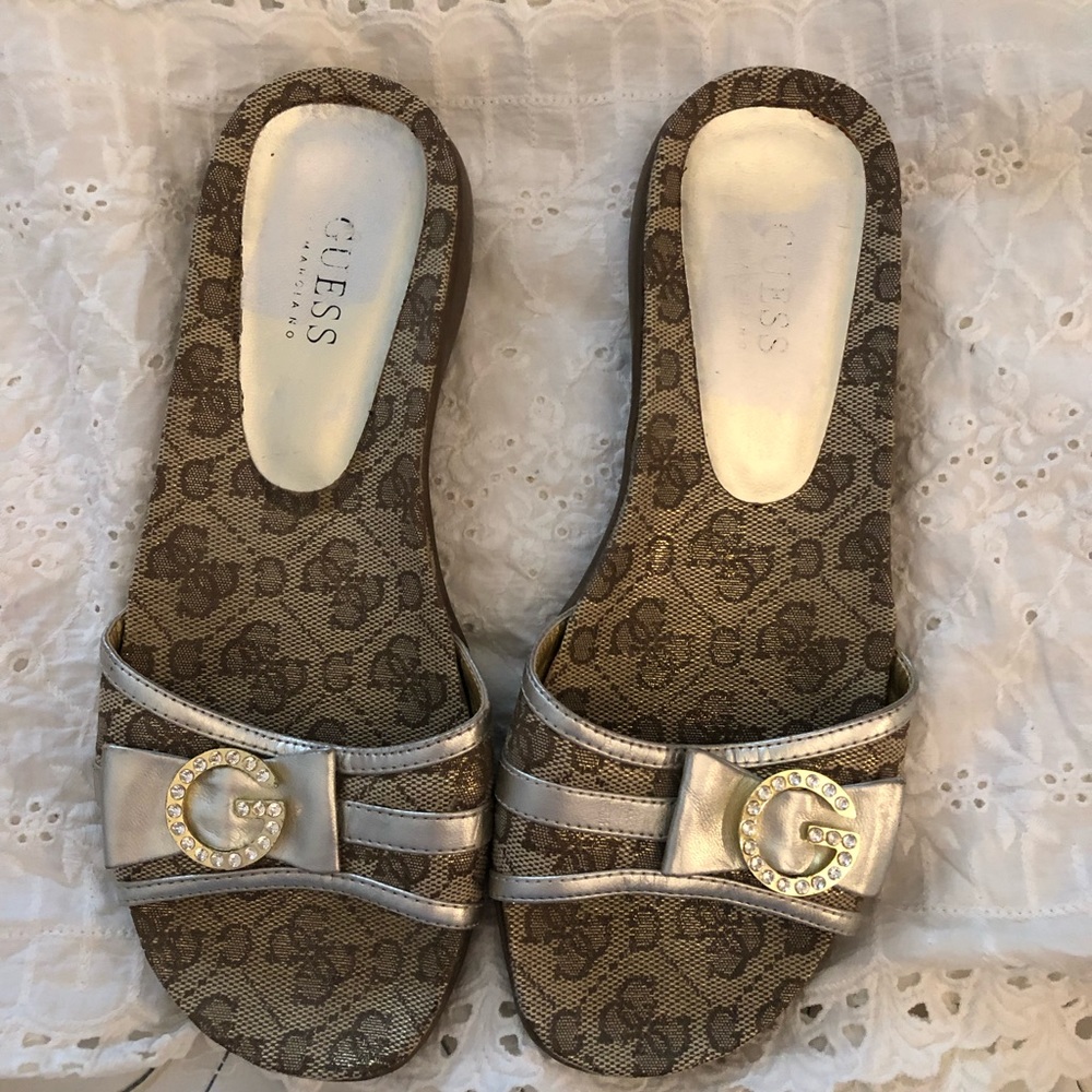 Guess Slides - Picture 4 of 4